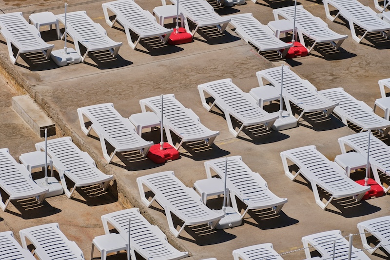 sunbed war